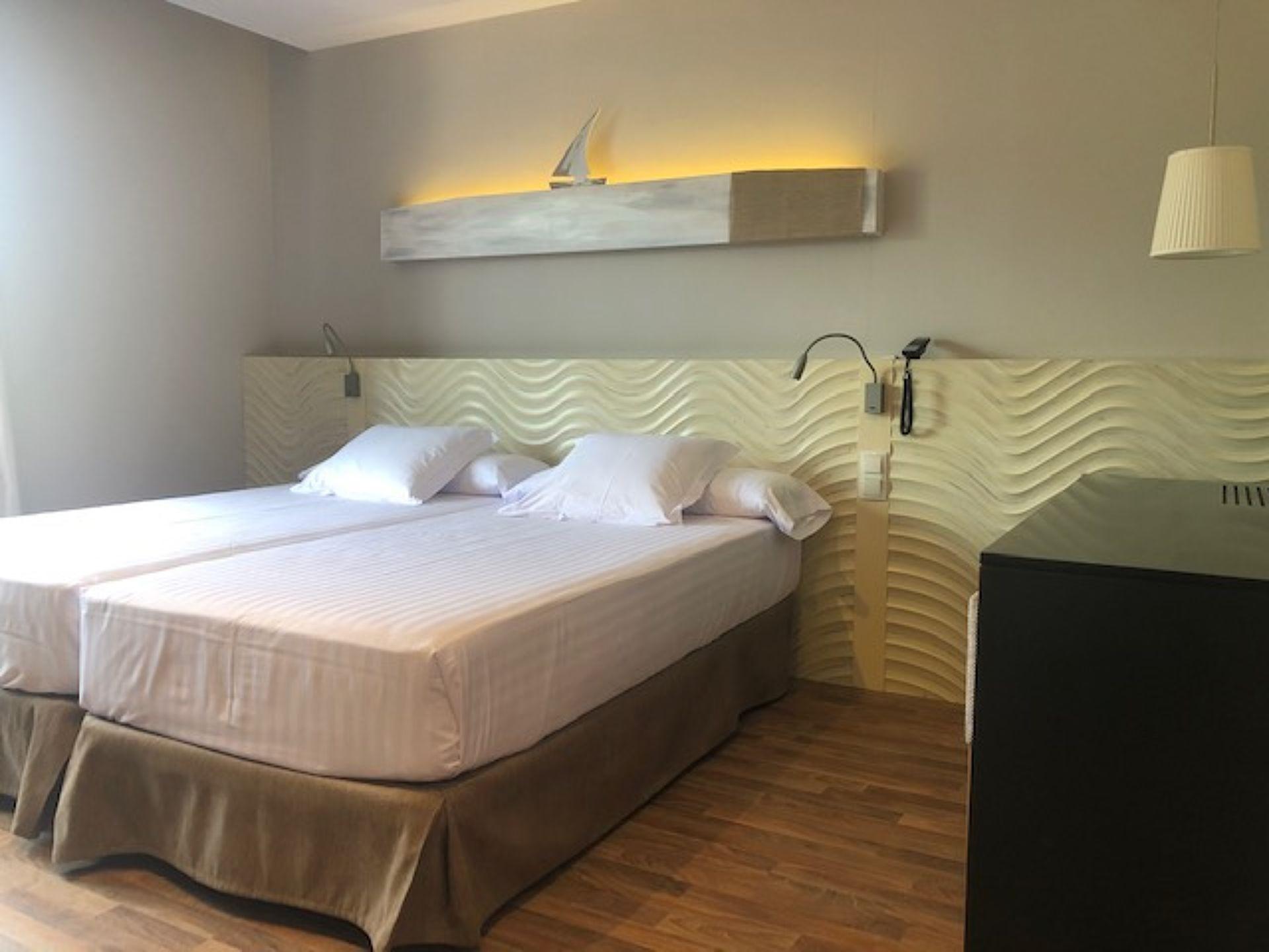Alga Hotel 4*