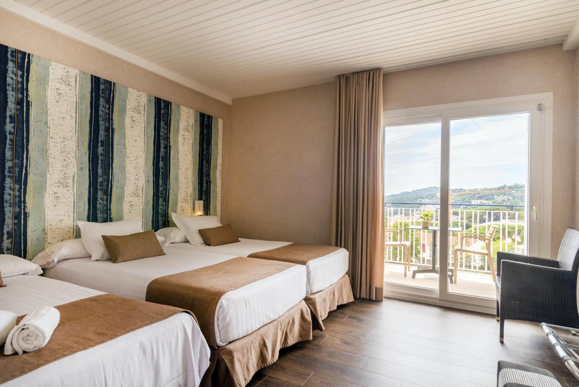 Alga Hotel 4*